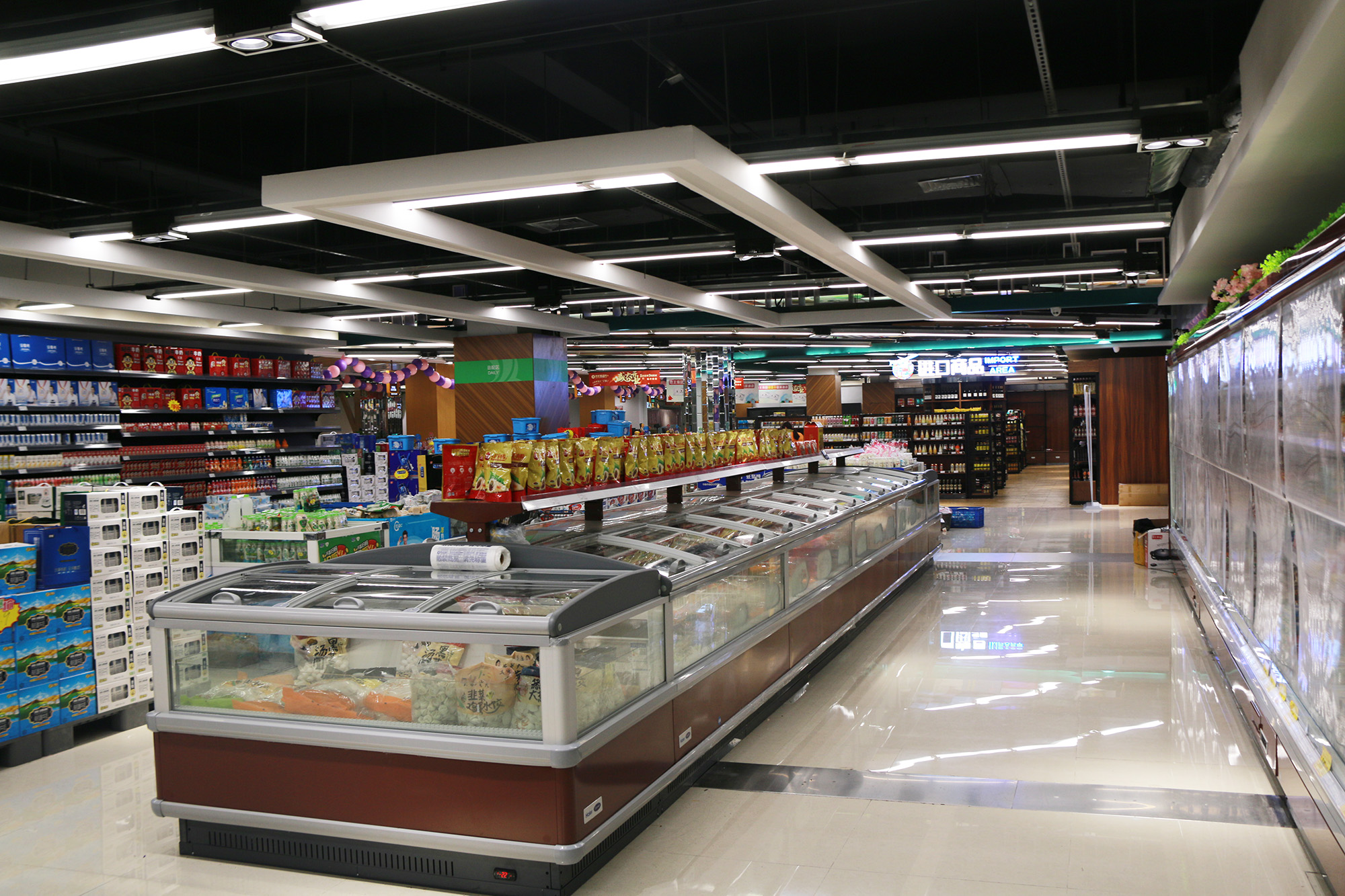 星光天地欧德福超市盛大开业 赋能嘉宏商业实力出圈_顾客